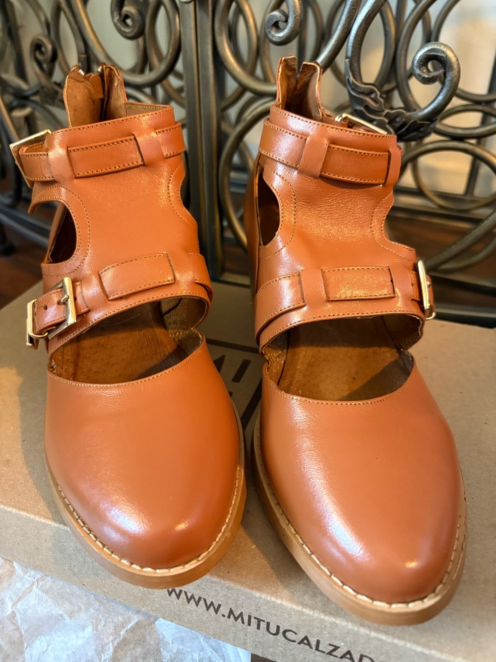 Women's Tan Leather Cutout Loafers with Buckle Straps NWOT w/box 100% Leather